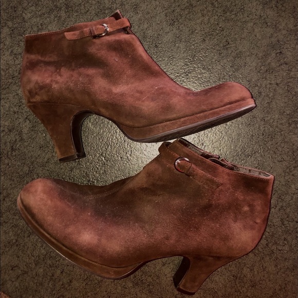 AEROSOLES Shoes - 3/$25 Aerosoles Suede Booties